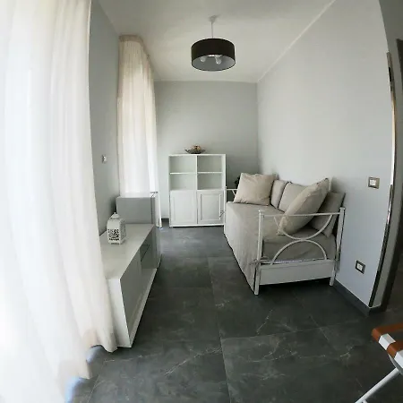 Arcobaleno Guest house *